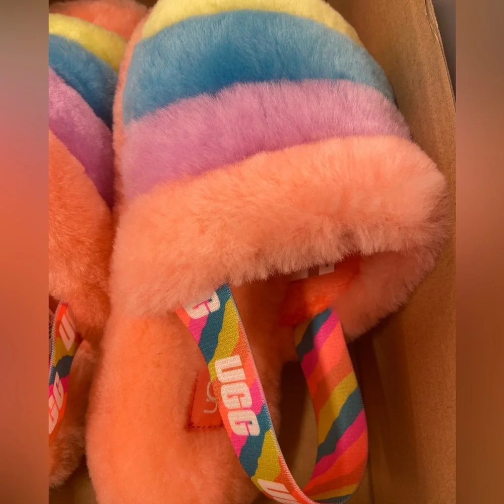 🔖 UGG RARE! FLUFF YEAH PEACH BLISS MULTI (BIG KID)